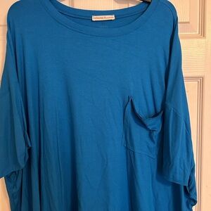 Zenana Outfitters Vibrant Blue Short Sleeve Cropped Tee Size 3x new without tags
